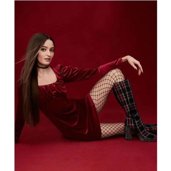 NIB Betsey Johnson Valeria Knee High Boots size 5 - Picture 5 of 14